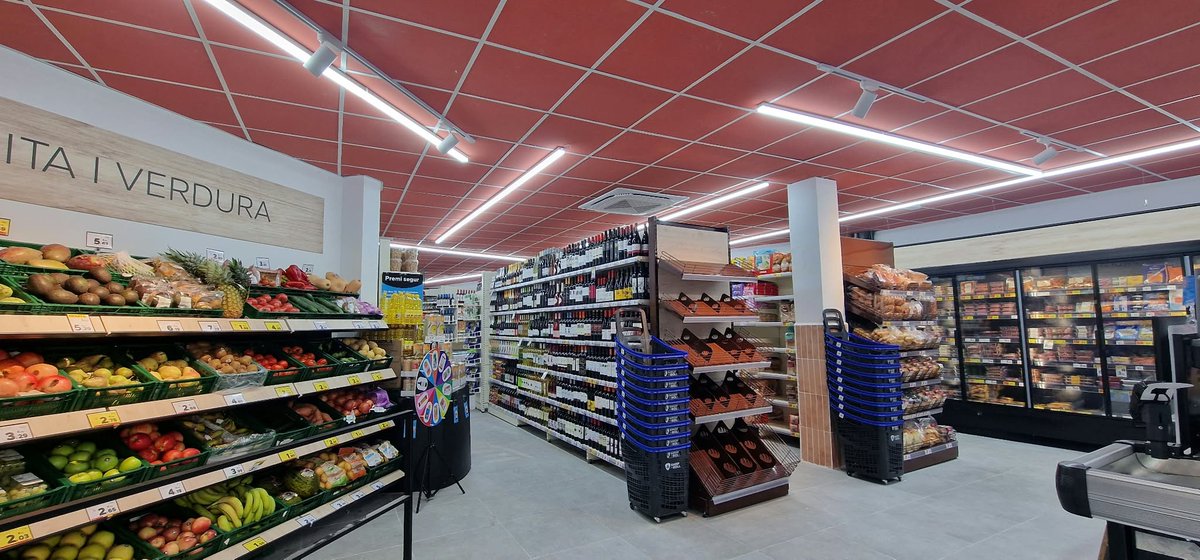 caprabo's tweet photo. 📍 Continuem creixent a Catalunya! Obrim un nou supermercat a la Garriga per apropar la nostra varietat de productes, la compra de proximitat i l’estalvi a més persones. 🛒

Seguim sumant, sempre al costat del territori! https://t.co/8zYgRnG6pV https://t.co/3wYlRT5xjV