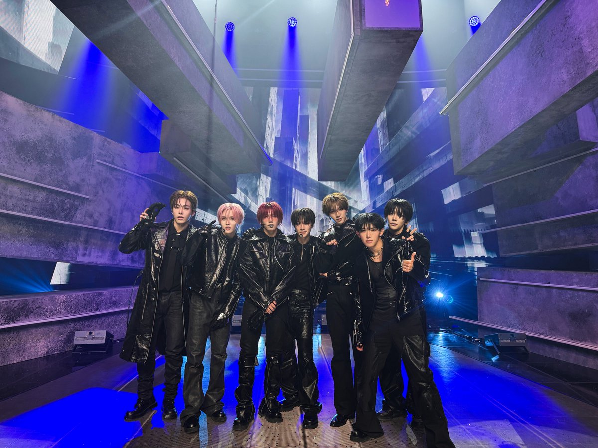 MODYSSEYWORLD's tweet photo. [📸] 
261015 Mnet M COUNTDOWN

울디세이 첫방 완료! 열심히 달려 봅시다💨
We need to go〰️

#MODYSSEY #모디세이
#Multitude #HowWeBloom
#타 #CANYOUHEARTHAT https://t.co/dGlJmi8tyN