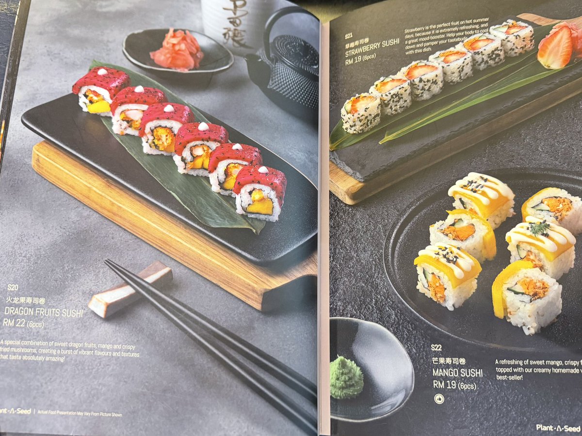 penangaqua's tweet photo. マレーシアの自然派カフエで見かけたお寿司のメニュー🍣

ドラゴンフルーツ寿司
マンゴー寿司
いちご寿司

はたして美味いのか…？ https://t.co/gTEzKJyzXy