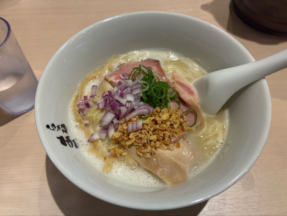 yohaku_48's tweet photo. あめき https://t.co/tTh412hZdv
