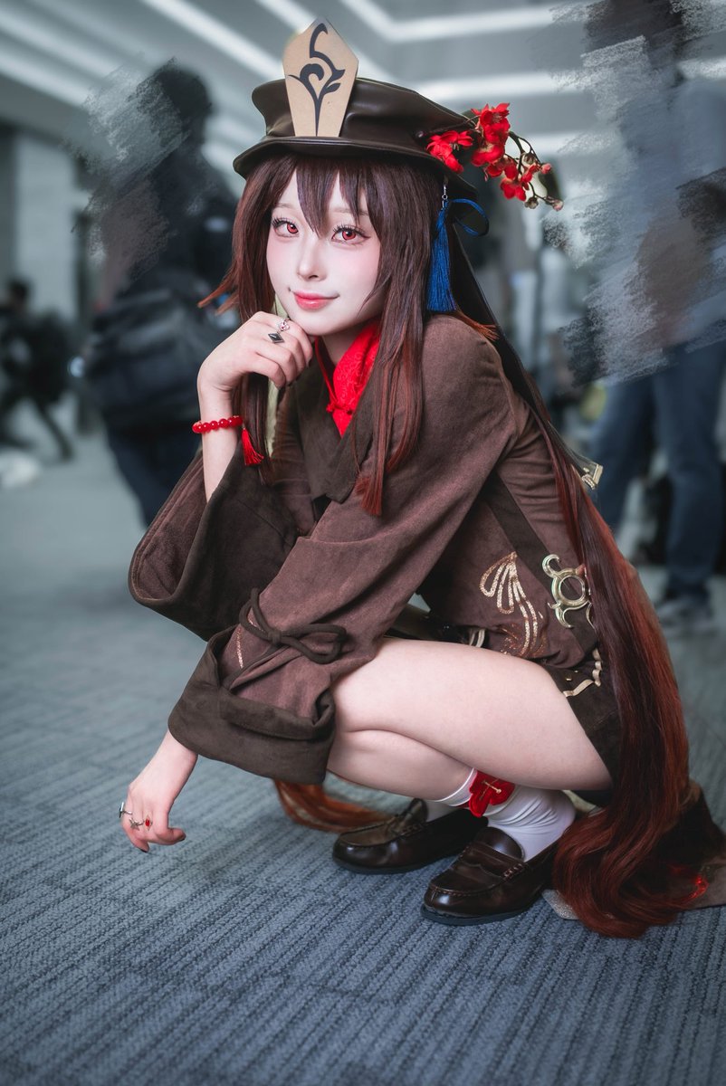 suzucos0's tweet photo. ⚠︎コスプレ cosplay

原神/Genshin  胡桃/Hutao 👻

📷▶︎@sarang8_8 さん
終了時間ギリギリに撮影してくださりありがとうございました！
#アコスタTFT  #Genshinimpact https://t.co/nRGQav6mo7