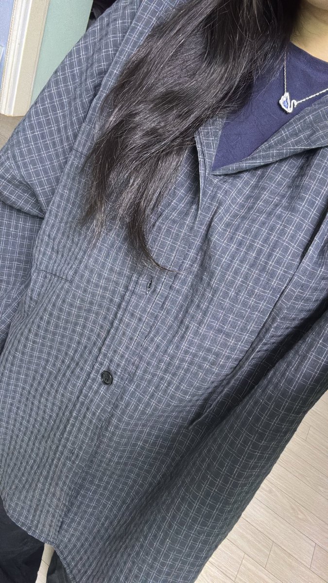 siirooz's tweet photo. 제가 손민수하는거 진짜 좋아하는데..
우리 우요꺼 중에 맘에드는게 너무 비싼것밖에..
이건 진짜 대만족!
오늘도 이거 입었던디
이거 좋아하나봐.. 너무잘샀다 https://t.co/0NnBcu2T6C