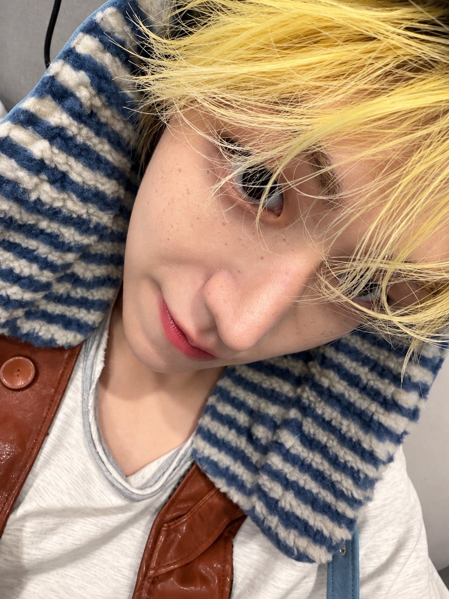 frombnd's tweet photo. 261015 🦦💬 https://t.co/7RqqeZbEnl