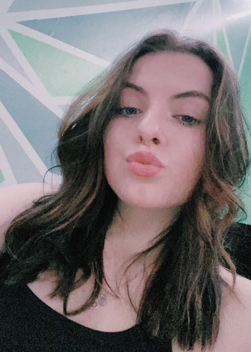 WhoDatNation91_'s tweet photo. my sister is so hot 🥵 #bop #bops #bopsirl #boop #boops #irl #irlbop #irlbops #irlgirl #jerk #jerkirl #wank #wankchat #sister https://t.co/XL2JqC01eb