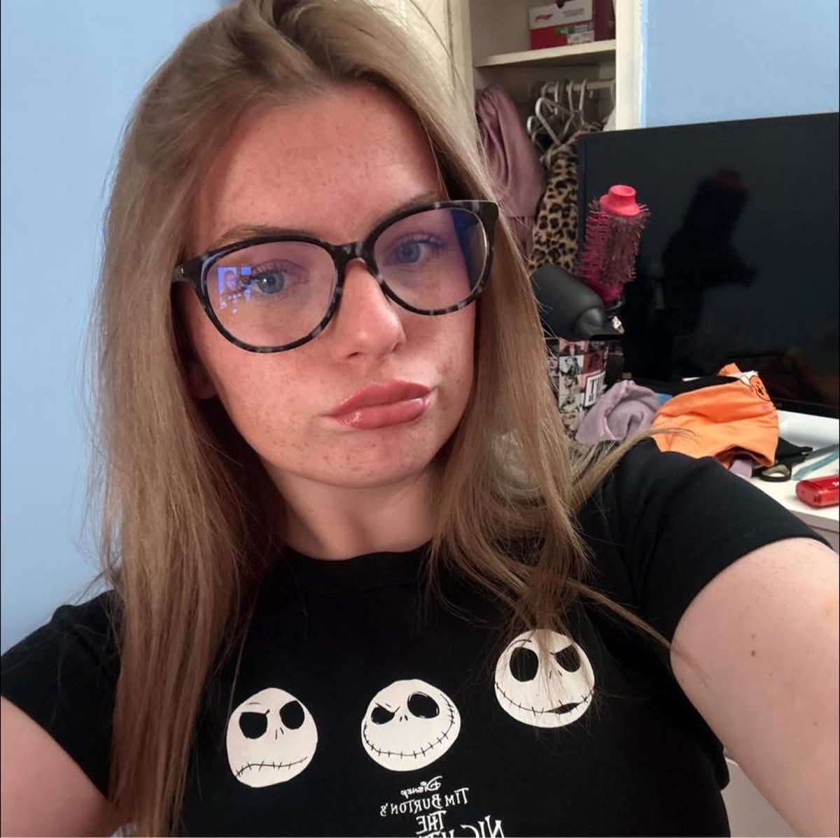 WhoDatNation91_'s tweet photo. my sister is so hot 🥵 #bop #bops #bopsirl #boop #boops #irl #irlbop #irlbops #irlgirl #jerk #jerkirl #wank #wankchat #sister https://t.co/XL2JqC01eb