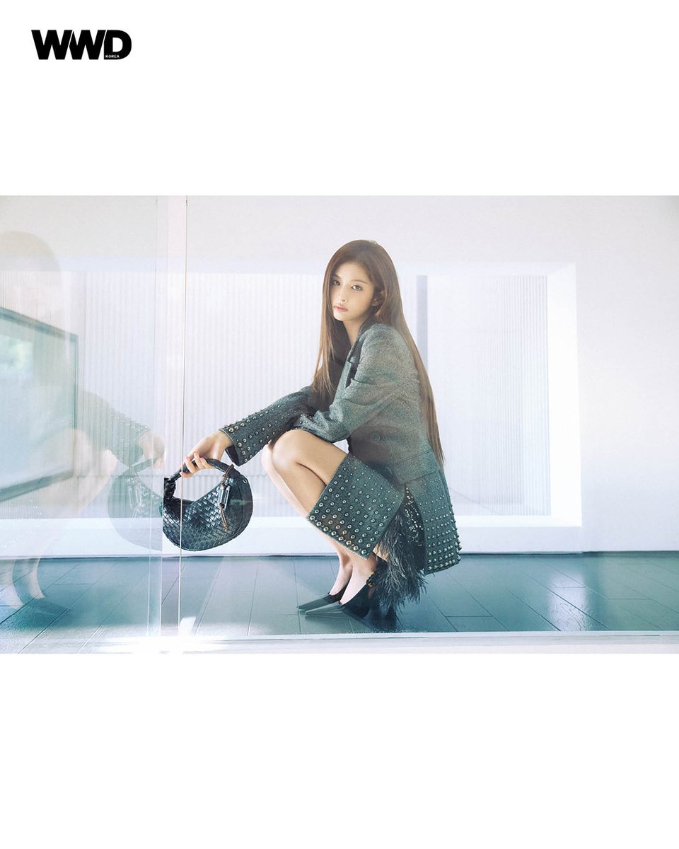 NMIXX_official's tweet photo. NMIXX SULLYOON on #WWDKOREA with #COURONNE

#NMIXX #엔믹스
#설윤 #SULLYOON https://t.co/yQTlQeZ6GG