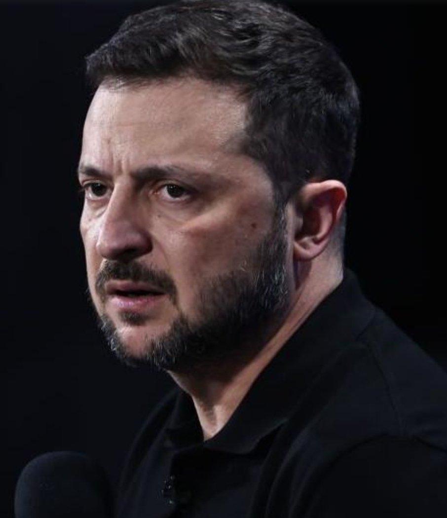 axelvasas0's tweet photo. 🇺🇸🇺🇦Elon Musk SLAMS Zelensky AGAIN after the Ukrainian dictator said he has no intention of ending the war with Russia!

"And so the slaughter continues." https://t.co/rUxUsN7GlZ