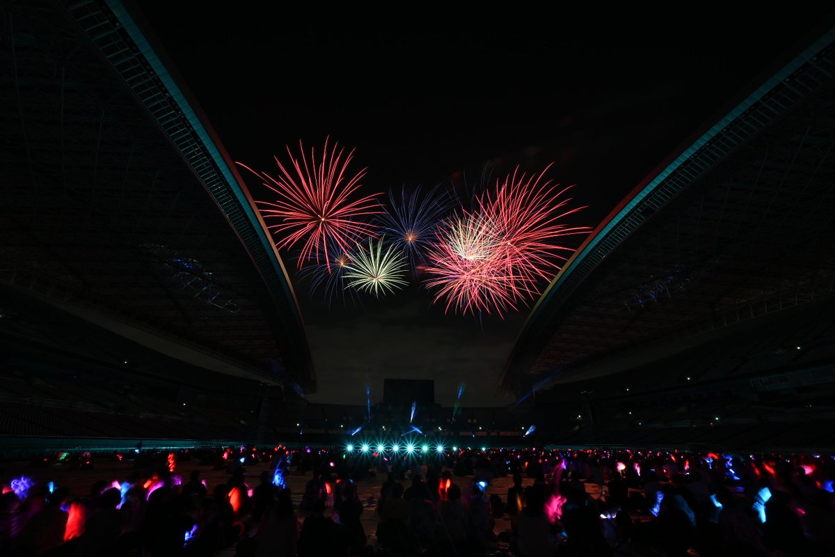 holodori_event's tweet photo. ／
#ホロ花火2026 🎆
アーカイブ配信のお知らせ📹
＼

見逃した方も、もう一度観たい方も、アーカイブ配信でお楽しみいただけます✨
※アーカイブは準備が整い次第公開予定です。

🎫配信チケット販売期間
11/15(日)18:00まで

📹アーカイブ視聴期間
11/15(日)23:59まで

🔽配信チケットはコチラ！
https://t.co/Dsjd9S3uvP

#ホロドリ