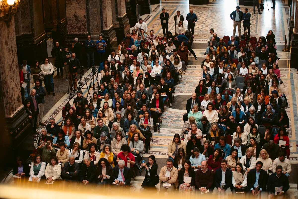 Maferauer's tweet photo. 15 de Octubre - Día Internacional de las Mujeres Rurales 🌾☀️🚜

Acompañamos la presentación de la Agenda de las Mujeres Rurales +10

Uruguay se construye también desde el campo, con mujeres que trabajan, emprenden, producen y sostienen a sus familias y comunidades. 🇺🇾 https://t.co/dxcJFgvxYL