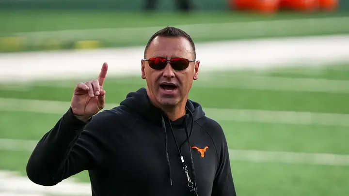 orangebloods_'s tweet photo. Coach Sark said Wednesday's practice might have been the best practice this team has had together 👀 https://t.co/QpFkLl7Zb7