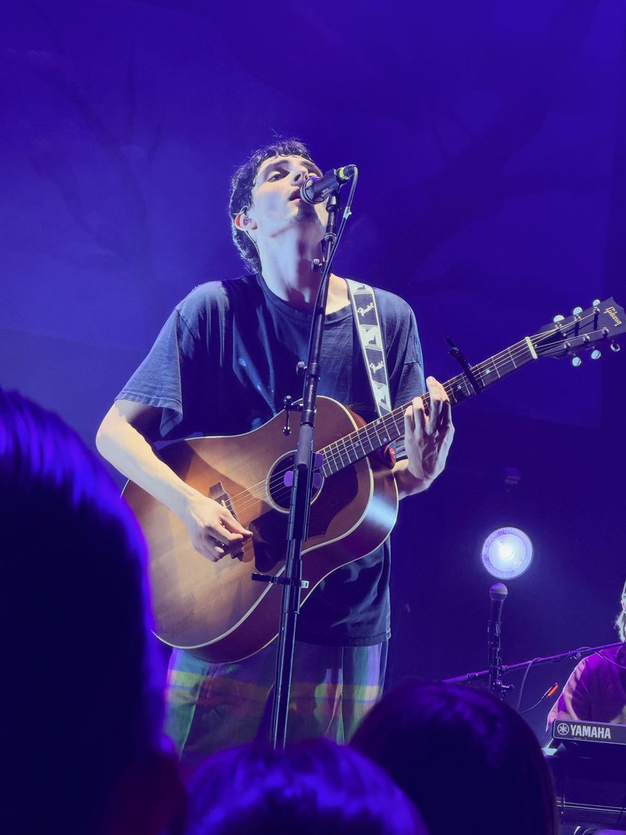 youresovainllaa's tweet photo. finn micheal wolfhard. https://t.co/3tOxTldIEG
