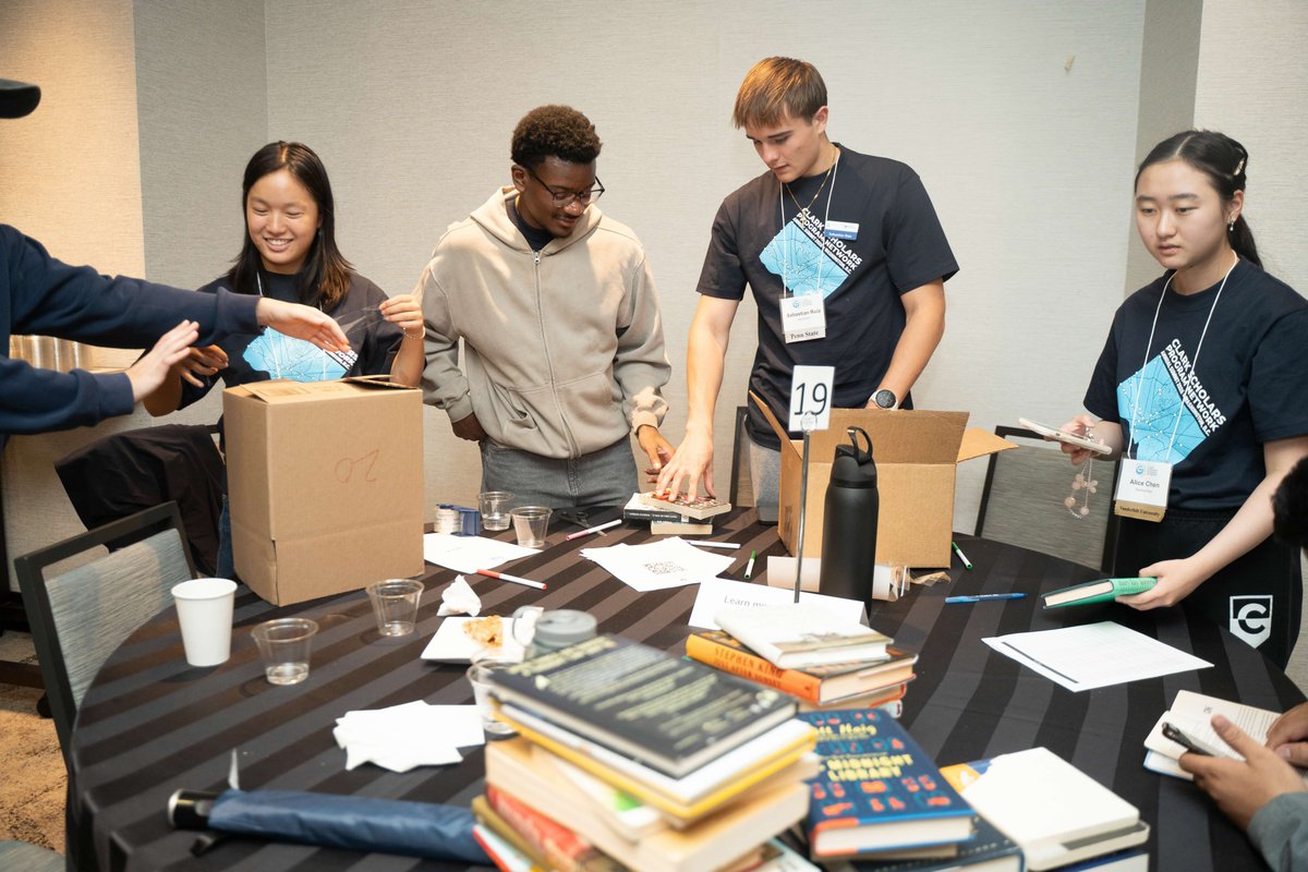 gwuengineering's tweet photo. Clark Scholars at GW Engineering tackled real-world challenges &amp; gave back to the community at this year’s summit! 

Get the full recap ➡️ https://t.co/Z6AItRTSuq 

#ClarkScholars #GWEngineering #STEM https://t.co/GyJWRNrIHR