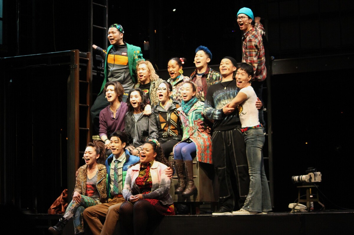 theatergirl_jp's tweet photo. ミュージカル『RENT』が開幕！

マーク役 #鈴木福 らが作品に懸ける想いを語る✨
https://t.co/kpciqWV1Rq

囲み取材の様子と舞台写真をお届け📷

#RENT #RENT2026 #木原瑠生 #RIKU #Beverly #遥海 #坂口涼太郎 #髙橋颯 https://t.co/Q6QgXjzrFx