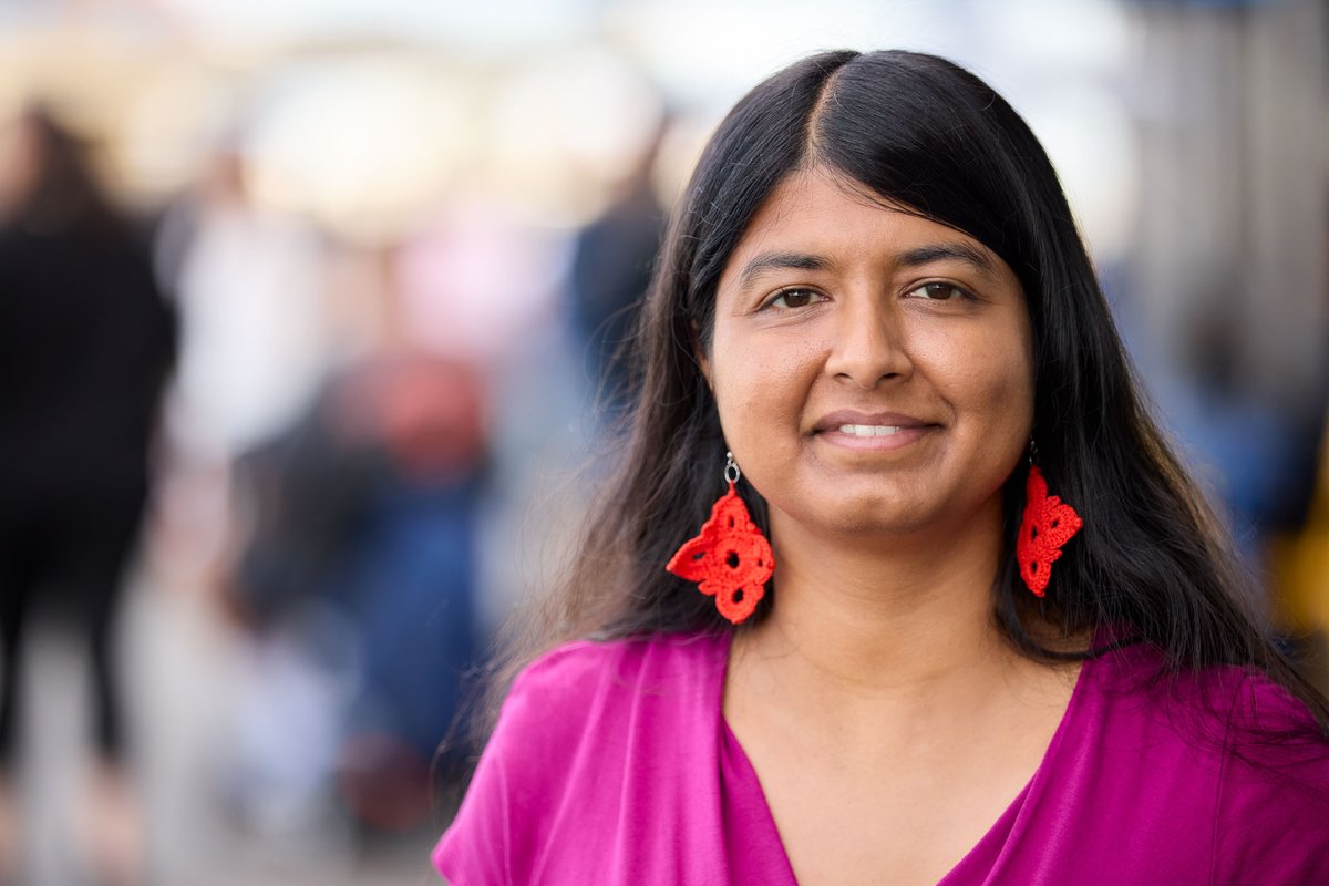 caltechalumni's tweet photo. What happens when you ask AI agents to make the same dish? At first, their creations look similar. But give them feedback and the AI chefs begin developing their own tastes. That’s what Nikita Sirohi (BS '17) saw when she created an AI competition. Read: https://t.co/aHS5DzLkBM. https://t.co/HeGKn0OwBc