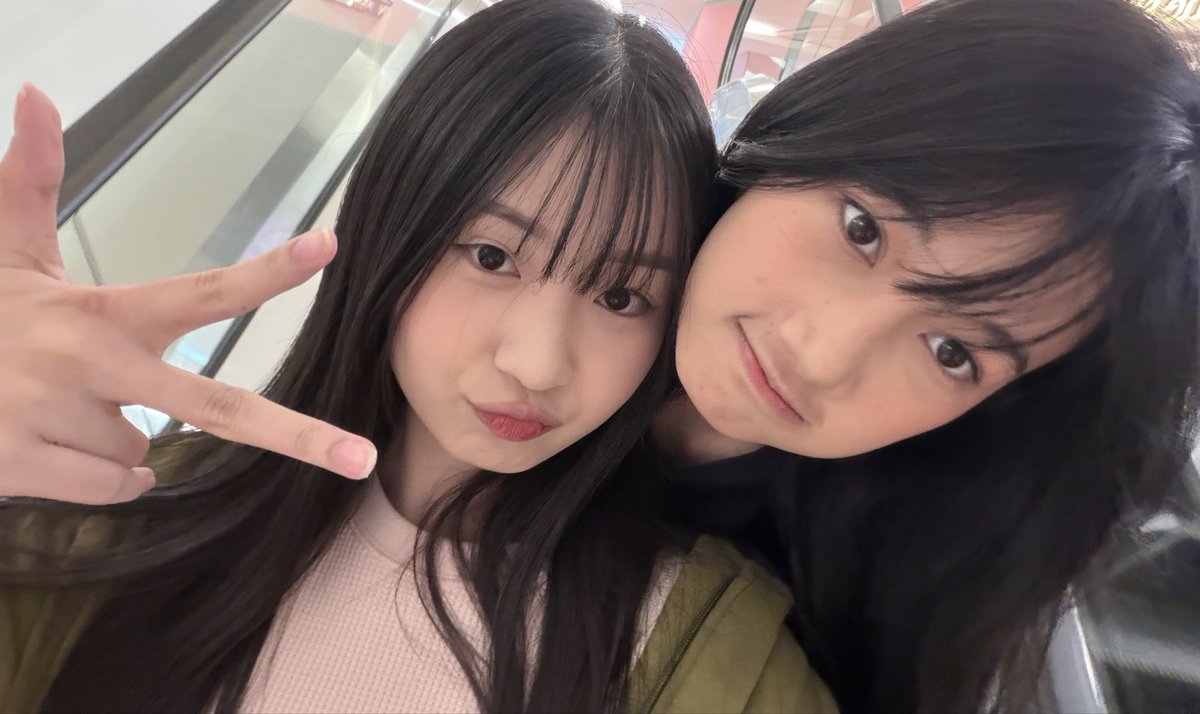 M_MikaelaJKT48's tweet photo. #Mikamis bersama maira https://t.co/JLsAUwsspW