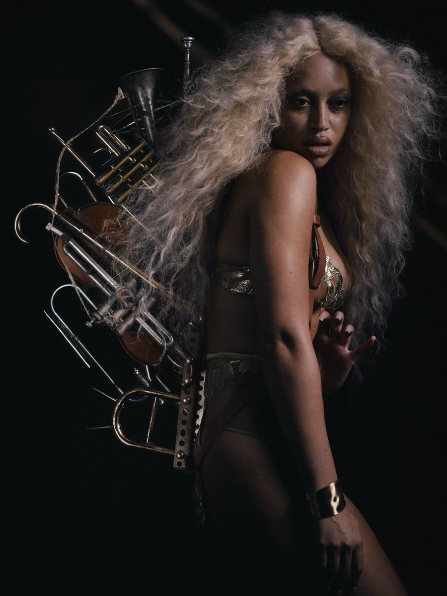 galactamelanin's tweet photo. chi for 66 GREENE 🎺 https://t.co/7QhE0AqLk1