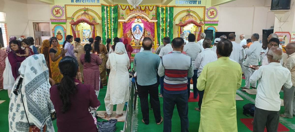 AshramBlr's tweet photo. Sant Shri Asharamji Bapu has guided many by encouraging them towards Self-Realization, ultimate goal of human life.
Millions have undergone transformative experiences by attending enlightening Satsangs.
His followers are celebrating #62ndSelfRealizationDay
https://t.co/R6ApPcagfj https://t.co/fd4txew4d0