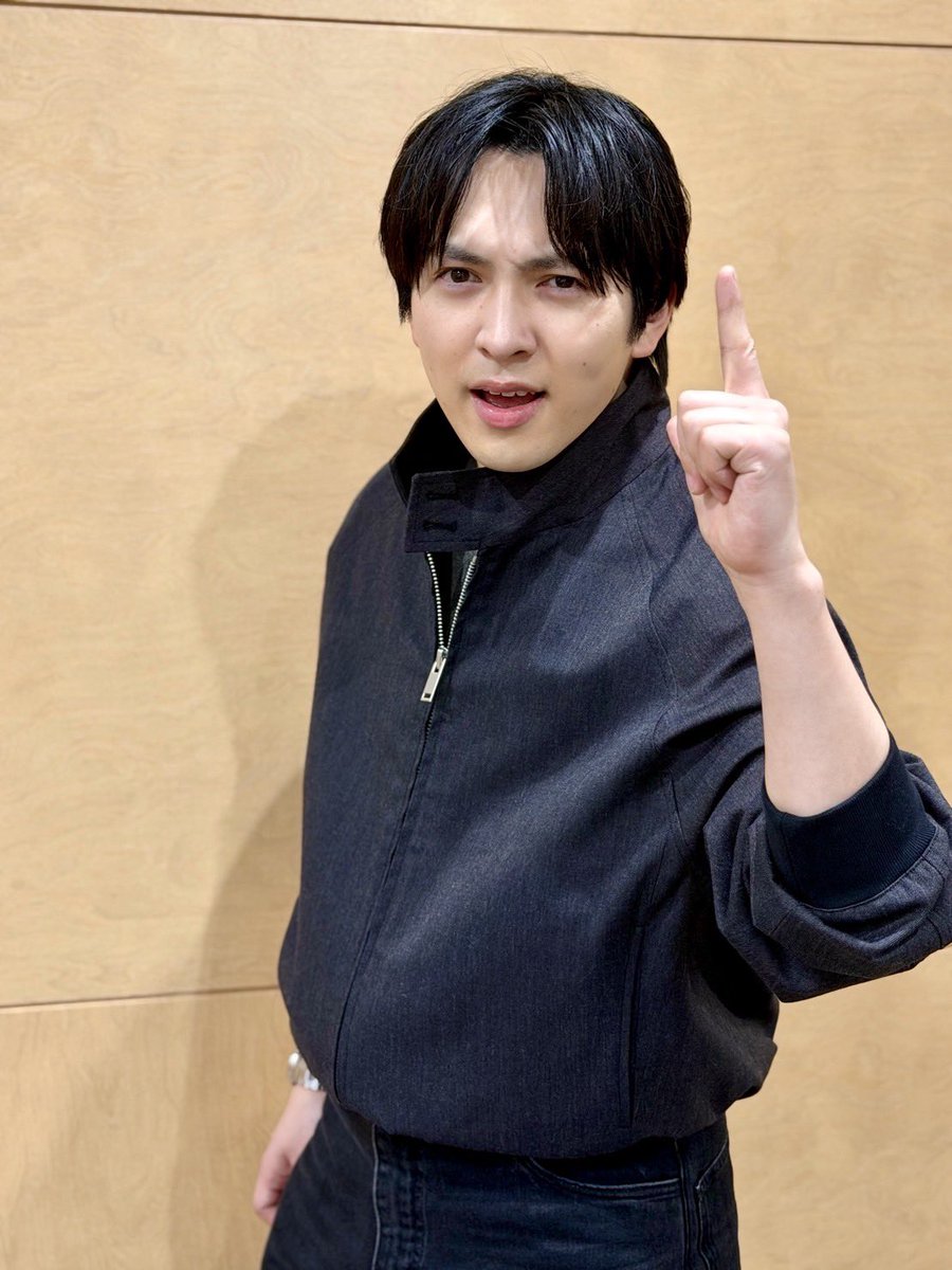 reco_thursday's tweet photo. ≪#吉田仁人 の #レコメン！≫   

本日の放送もありがとうございました♪

今日の一言  📢 
『ばーん』

🎧今日のプレイリスト ♪

♪ あなたの花の色 / #aiko
♪ 東京 / 吉田仁人
♪ 私たち、超ときめき♡宣伝部 / 超ときめき♡宣伝部
♪ 背伸びのキス  / 吉田仁人
♪ who! / #Sakurashimeji
♪ あなたの声になれたら / Sakurashimeji
♪ 時空超えてユニバース / M!LK
♪  losing day / HYUKOH& 曾國宏
♪ Jolie / #Latimore
♪ 共犯 / Mrs. GREEN APPLE
♪ you!joy!parade! / #M!LK
♪ Mirror Ball / #Billyrrom

22時台
https://t.co/KACHY2JEel

23時台
https://t.co/Mwt5VS7BS8

24時台
https://t.co/s3xI4ctQat

次回も、よろしくお願いします🔫💥
また来週〜💓🍂

#超ときめき♡宣伝部
#HYUKOH
#曾國宏
#MrsGREENAPPLE
#MILK #文化放送