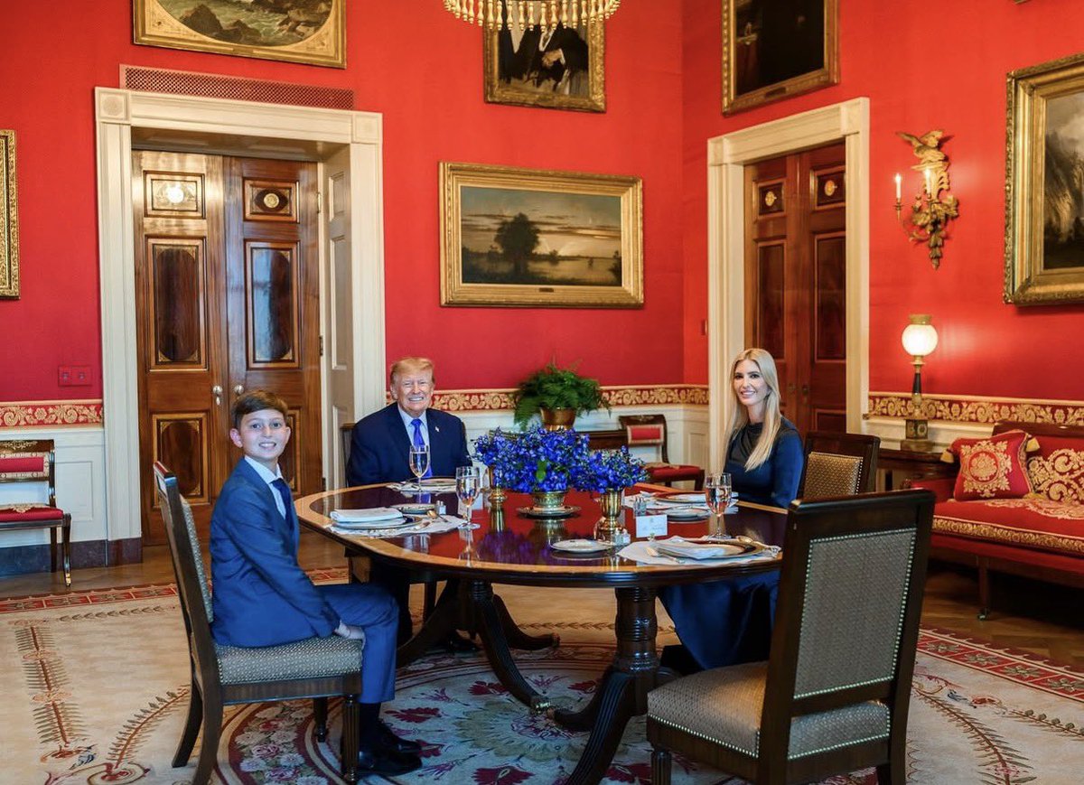 Katelyn_Caralle's tweet photo. Donald Trump’s grandson Joseph Kushner had his 13th birthday dinner in the Red Room of the White House. 

Ivanka posted images of the celebration with Joseph, Trump and Jared Kushner. https://t.co/YRR34IdOqm