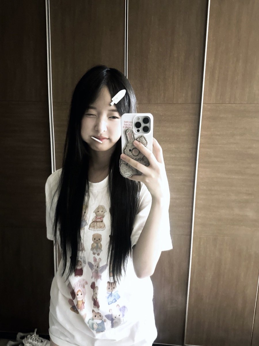 seonyou_y's tweet photo. 250715 
#SEONYOU #김선유 #CLASSy #클라씨 https://t.co/U4Akfmi9Km