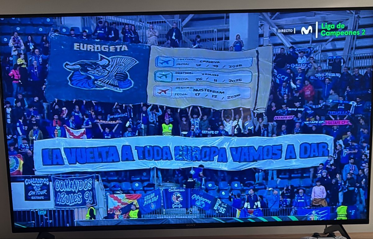 david_simon28's tweet photo. Si señor @UltrasGetafe 
#LaVueltaATodaEuropaVamosADar https://t.co/eyQ171PVHX