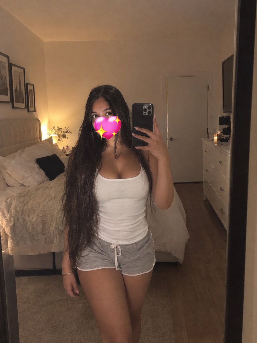 Brattassy's tweet photo. Would you leave your wife for me? 
#nsfw #nsfwtwt #cheatingkink #cheatingbf #cheatinghusband #homewrecker #cuckcake #cuckquean #goon #horny #agegap #slut #chudai https://t.co/q2gwOYfPzy