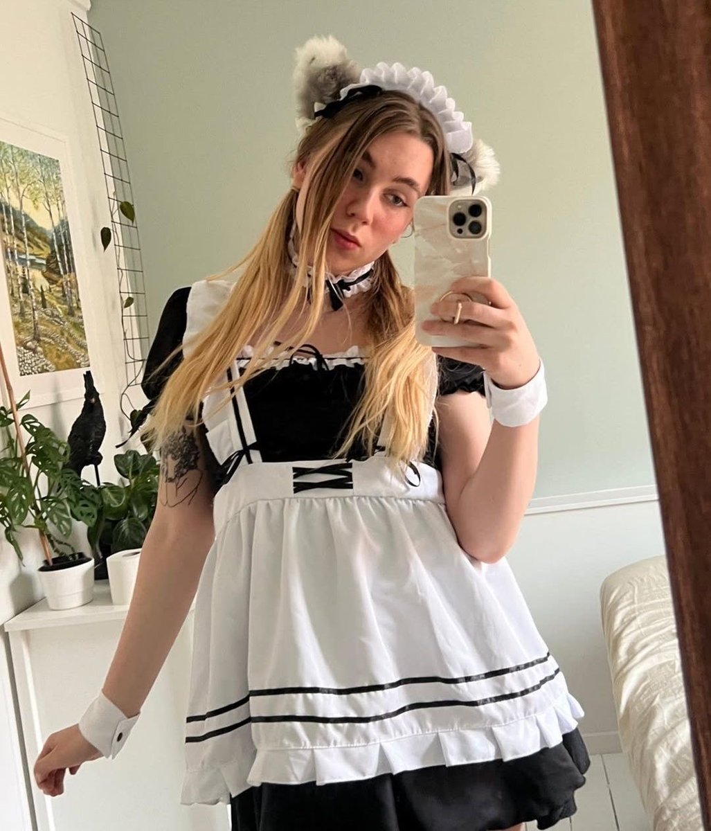 CandyLinaa's tweet photo. Do you love Trans and can you make me happy 
#transgender #Trans #crossdress #shemale https://t.co/4zqqN6TKiU