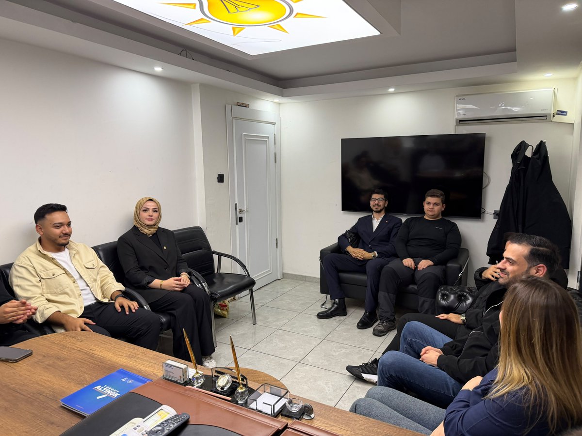 akcankayagenc's tweet photo. Haftalık Olağan Yürütme Kurulu Toplantımız İlçe Gençlik Kolları Başkanımız Muhammed DUMAN başkanlığında gerçekleştirilmiştir. 

Toplantımız hayırlara vesile olsun. https://t.co/utLeLQo4KZ