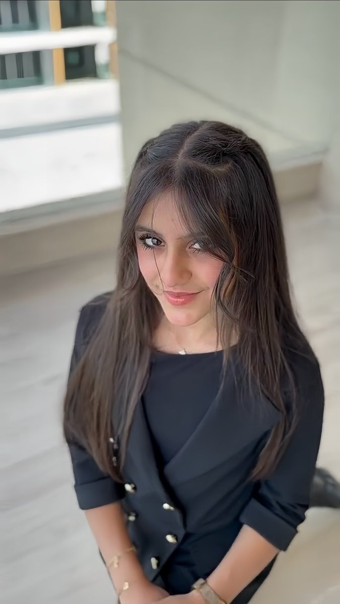 CelebrityPOSTX's tweet photo. ناظر بعين غاده وانت تفرك 😵‍💫❤️‍🔥 https://t.co/gG95LZIH2R
