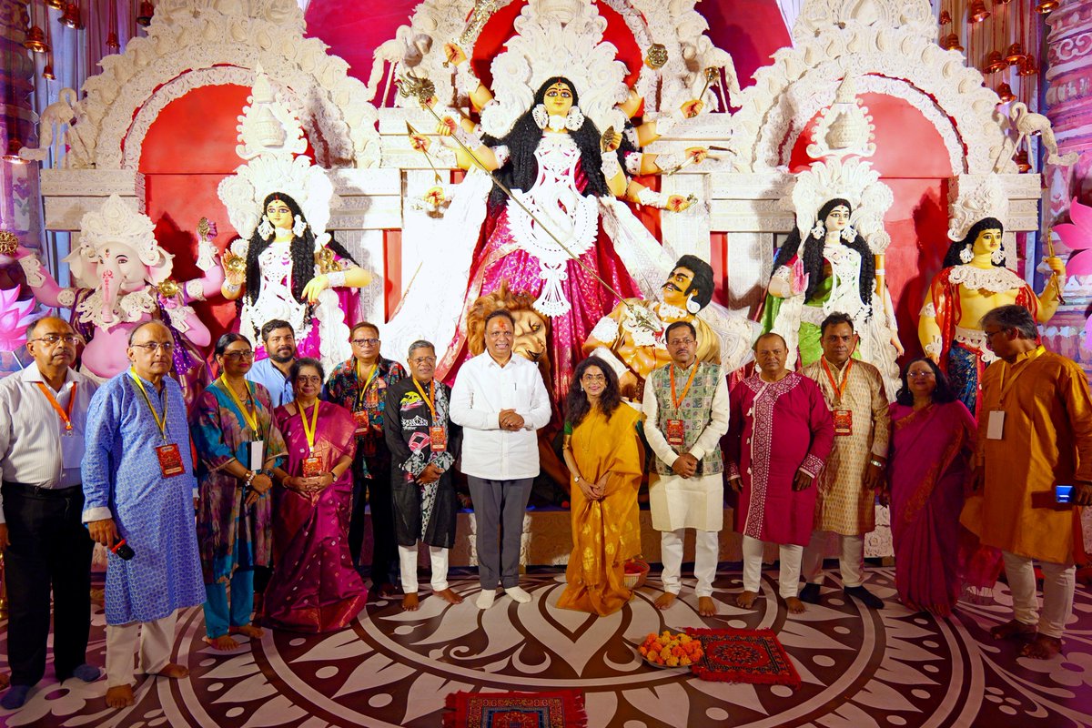 ShelarAshish's tweet photo. With my wife, Adv. Pratima, sought the blessings of Maa Durga at Bengal Club Durgotsab. 

May Goddess Durga guide us on the path of righteousness, give us the strength to overcome every challenge and fill every home with happiness and prosperity.

#Navratri #Navratri2026 #Maharashtra #AshishShelar