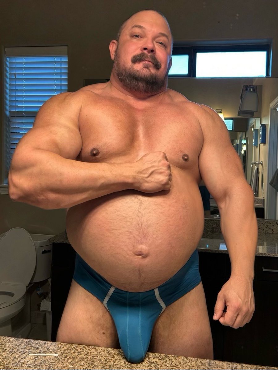 PrestonBrock's tweet photo. #ThickDaddy Thursday 💪🏼😈
#BeefyBear https://t.co/ThdbZPuUkK
