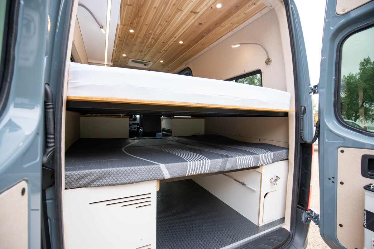 The_Vansmith's tweet photo. Two full-size bunks, storage cabinets built into the wall on both sides. Nobody's stepping over gear bags to get to bed. ๐
Bunks for two, or one big bed- which layout wins for you?
#vansmith #vanlife #newbuild #customvan #bunklife #vaninterior #sprintervan #vanlifestyle https://t.co/6F9dxDtXzt