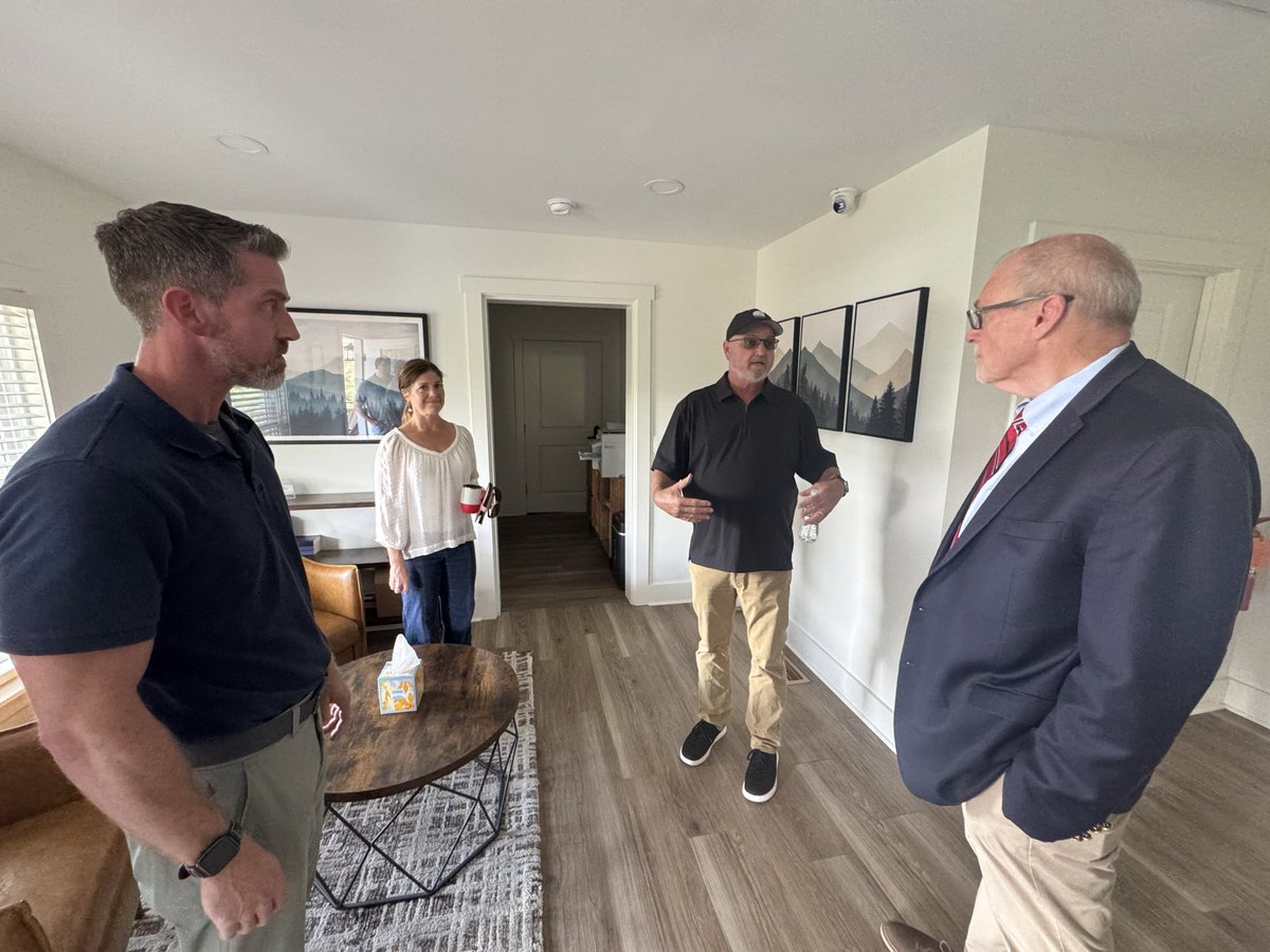 RepMGriffith's tweet photo. This month, I toured a faith-based addiction treatment center based in Floyd County.

As someone who has helped author policies to help combat substance use disorder, I will continue to promote related services and resources for patients. https://t.co/cHKYTuAmeJ