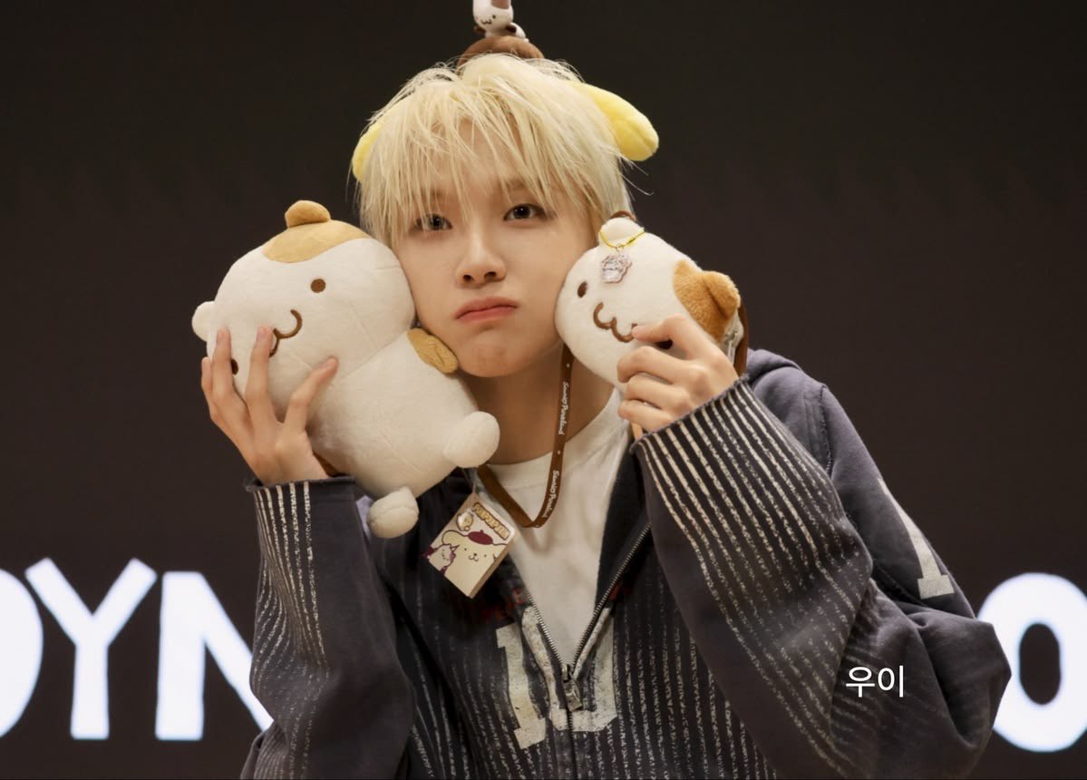 xml_woon's tweet photo. 우리 막내가 제일 귀엽다 https://t.co/e2IB8MFuiJ