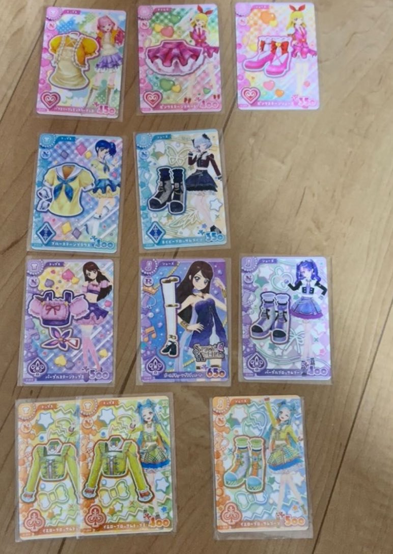 yume10ka's tweet photo. 交換or買取してくれる方募集中
交換の場合はフリマ
買取の場合はフリマorメルカリ
譲:1枚目(2枚目実物)
求:3枚目or希望額+送料
希望額は相談になります
 #アイカツアンコール  #アイカツ 
 #アイカツカード  #交換  #アイカツアンコールカード https://t.co/wukkI3A7N4