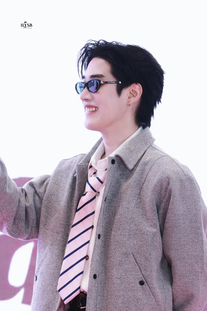 ilysb_ff2's tweet photo. สุดกึงงงง😭😭😭

IN2IT PRIMER WITH TLE FIRSTONE
#PerfectSkinWithTleFirstone

‧꒰ #TleFirstone #เติ้ลเฟิร์สวัน ꒱
✴︎ #TLE_mtm #Firstone  ✴︎ https://t.co/qxFaMh16Wr