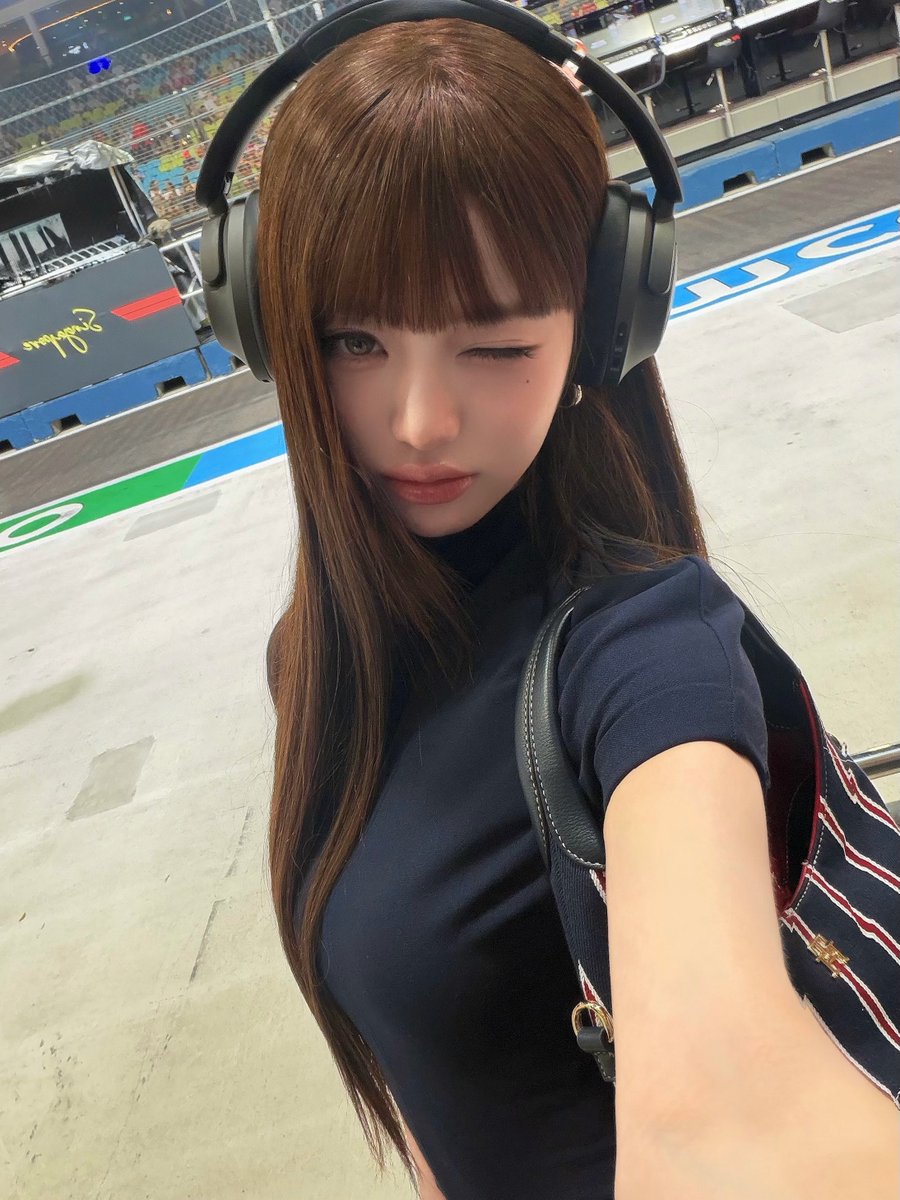 wonyoungdollz's tweet photo. Wonyoung in her F1 ERA 🏎️ https://t.co/MvuawQ0wxn