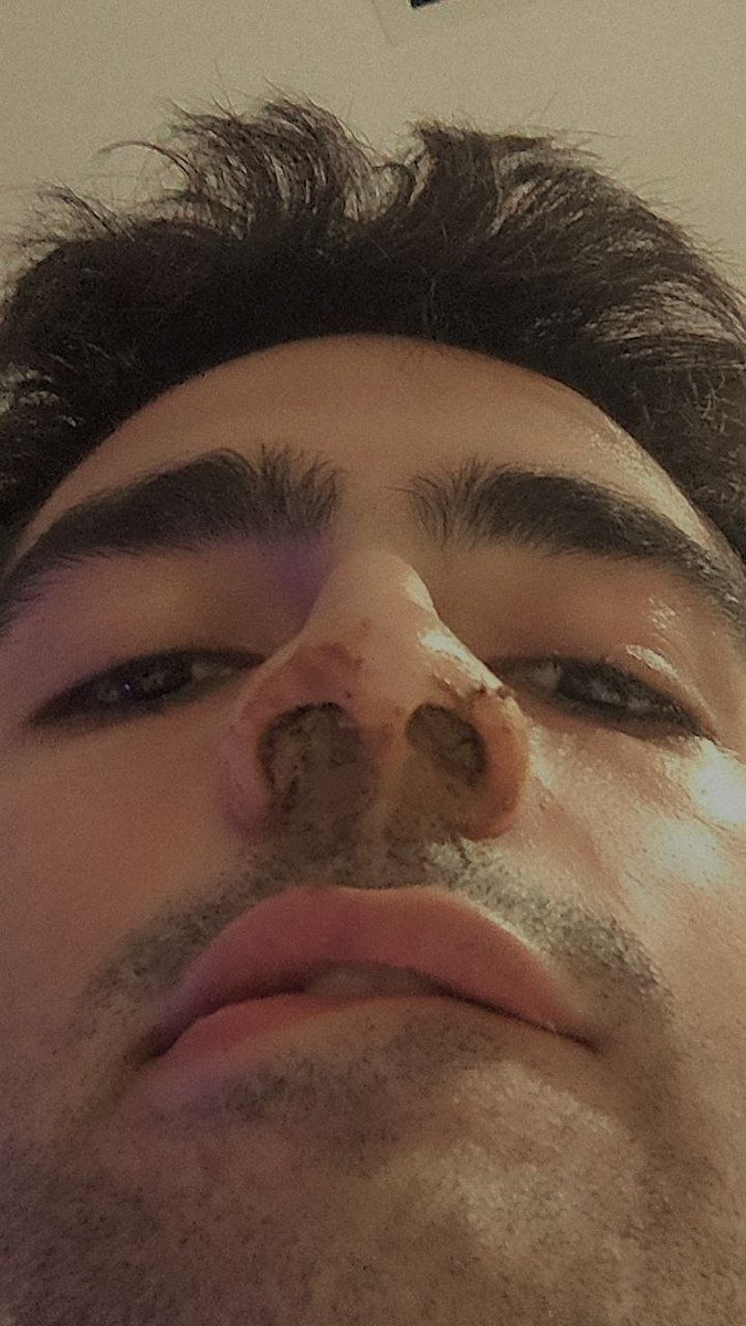 LastHurrahX127's tweet photo. How the piggy should sleep?  

- While taking breath trough it's shit all night, smelling only that and nothing else. https://t.co/cjBJXb1DDl