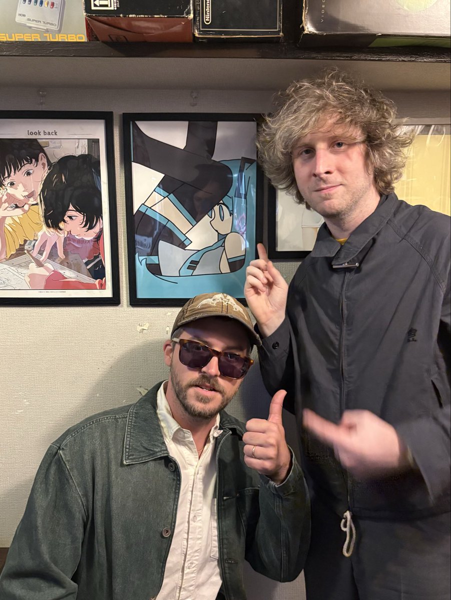 Anamanaguchi's tweet photo. Miku spotted at game bar a button in akihabara :)
(Art: channel cast station) https://t.co/D2ShLpprYz