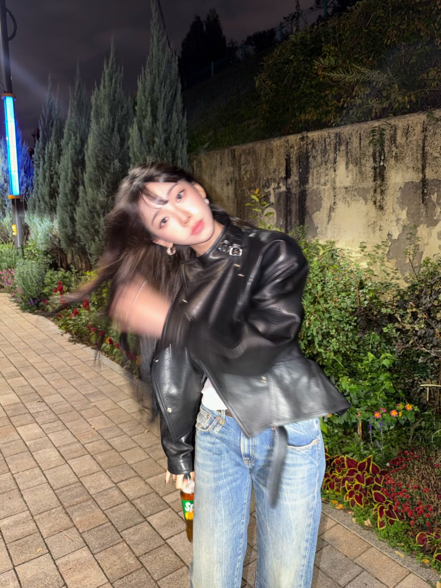 karinaspics's tweet photo. katarinabluu instagram update https://t.co/o2PNgkEdH3