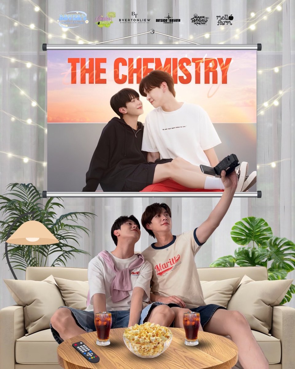 BeverTonliew_TH's tweet photo. 🎮 กิจกรรมตอบคำถามจากOfficial Trailer ซีรีส์ จ๊าบเจน | The Chemistry
#TheChemistrySeries

มาทดสอบความจำและความแม่นของชาวจ๊าบเจนกัน! 🫶🏻💘 ใครจำโมเมนต์ของทั้งคู่ได้ดี เตรียมตัวมาร่วมสนุกกันได้เลย

🔸 คำถาม

1. ใน Official Trailer จ๊าบใส่เสื้อของแบรนด์ MYSB กี่ครั้ง และในนาทีที่เท่าไหร่บ้าง
2. ตอนที่จ๊าบพูดว่า “ กระเป๋าเจนใบเล็กเหมือนเจนเลยเนาะ ” อยู่นาทีที่เท่าไหร่ แล้วกระเป๋าที่เจนถือมีพวงกุญแจอะไรห้อยอยู่

🔸 กติกาการร่วมกิจกรรม

1. รีโพสต์ (Repost)
2. เมนชั่นคำตอบของคุณ พร้อมติดแฮชแท็กซีรีส์ [ใส่แฮชแท็กซีรีส์]
3. สุ่มผู้โชคดีจากผู้ที่ตอบคำถามถูกต้อง เพื่อรับ นิยายจ๊าบเจน 📚💖

มาร่วมสนุกกันเยอะ ๆ นะคะ มาดูกันว่าใครจะจำโมเมนต์ของจ๊าบเจนได้แม่นที่สุด! 🥰✨

#บีเวอร์ต้นหลิว #BeverTonliew