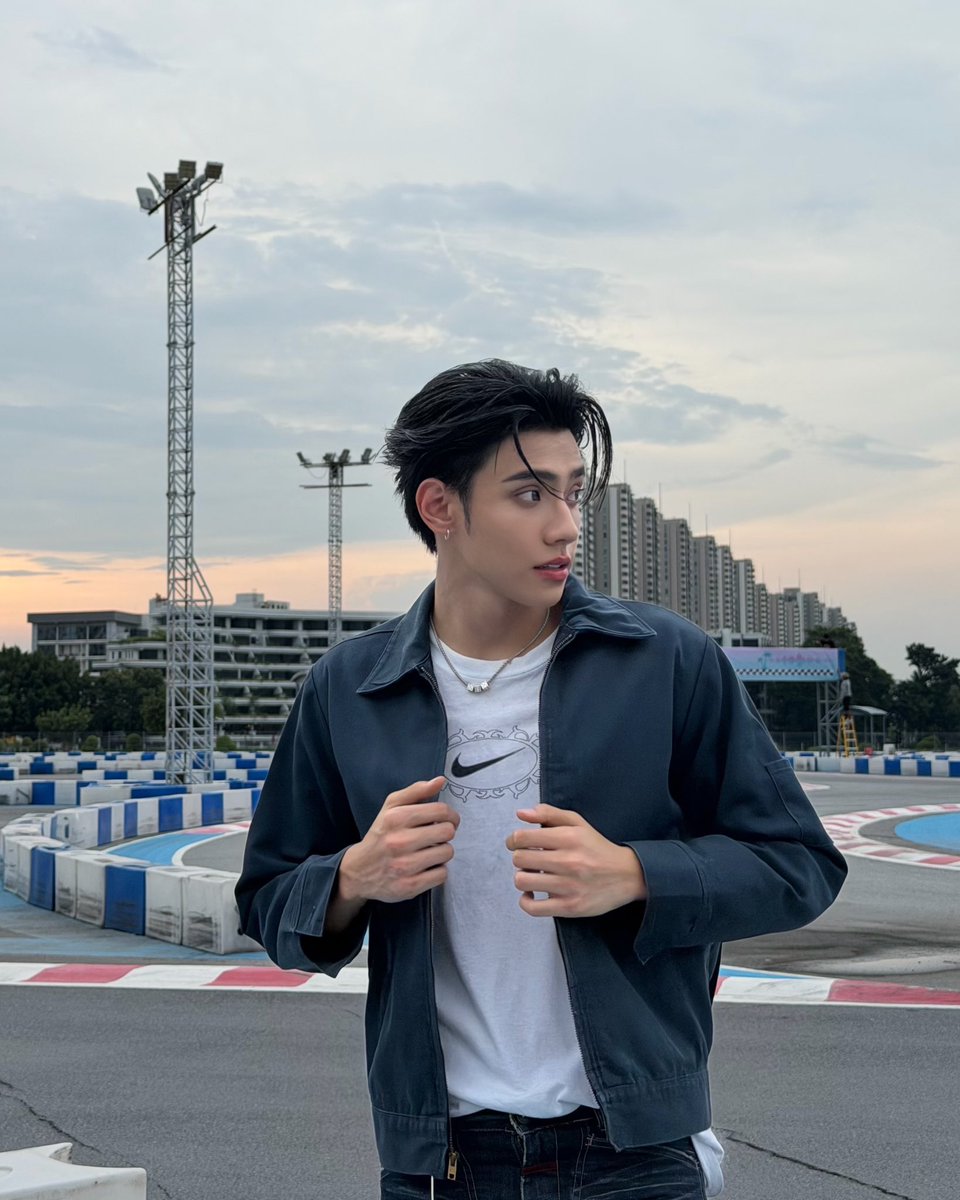 PEEMWASU_ tweet picture