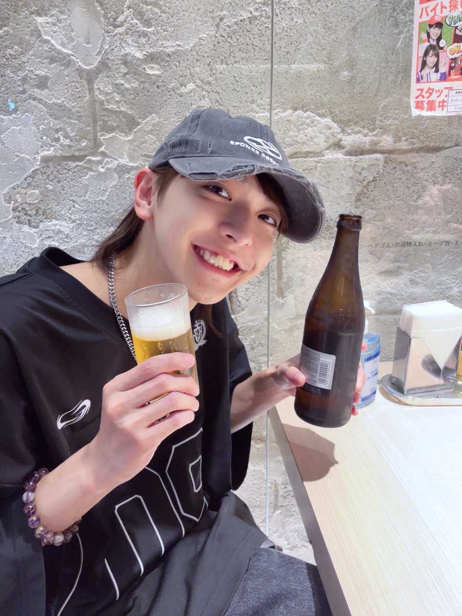 hiroki_watabe's tweet photo. #傍目八目放浪記
今日も今日とて稽古🔥🔥🔥
殺陣付けの1日でした🔥🔥🔥
死にました🔥🔥🔥
回復させていただきました🍻🍻🍻
稽古場で写真撮ってなかった🍻🍻🍻
悔しい🍻🍻🍻
🎫チケット予約🎫
https://t.co/ODCg9lWwpL https://t.co/yEbubwIBC6