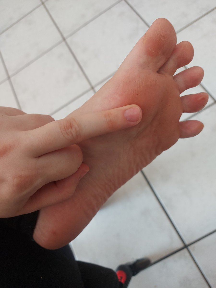 JasminSilkSteps's tweet photo. Du darfst wi××en, wenn dein Tribut bei mir ist 😈🖕
Ohne Tribut bleibt deine Hand von deinem Mini weg 

Findom | Herrin | Geldherrin | Paypig | Zahlschwein | Finsub | Feet |  Füße | Zahlsklave https://t.co/UmxjSs4mJg