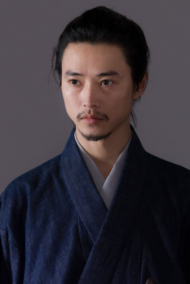 harakuku_eiga's tweet photo. ⠀映画『#腹をくくって』
⠀⠀サムライスチール
╰━━━━⚔️━━━━╯
❖山﨑賢人
❖松山ケンイチ 
❖松田龍平
❖古川琴音

🎬2027年11月19日(金)全国公開 https://t.co/wunEa7OOTw