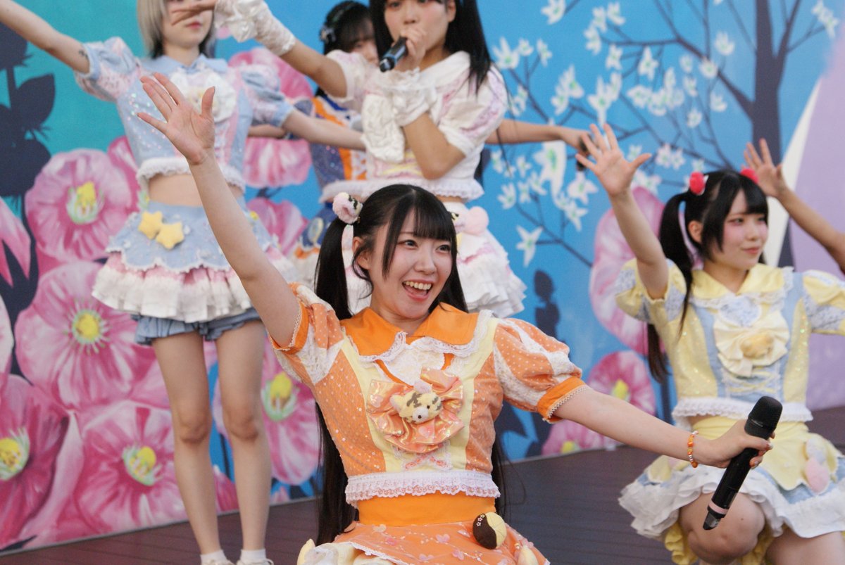 yanaran tweet picture