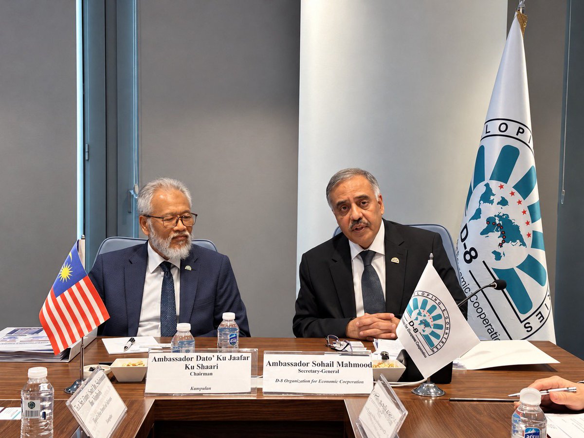 D8SecGen's tweet photo. Delighted to receive H.E. Dato’ Ku Jaafar Ku Shaari, former D-8 Secretary-General and Chairman of Al-Hidayah Group, along with his delegation at the D-8 Secretariat in Istanbul.

Together, we reviewed progress under the Memorandum of Cooperation signed in July 2023, particularly the proposed economic model and integrated digital platform aimed at facilitating cross-border trade and investment, enhancing SME market access, promoting financial inclusion and mobilizing resources for productive economic activities.

The delegation highlighted the model’s potential to stimulate economic activity, contribute to higher GDP growth, and support sustainable development across D-8 Member States.

I appreciated the Group’s initiative and their update on its further development – emphasizing the desirability of practical, commercially-viable and inclusive platforms aligned with D-8 priorities. Also emphasized the importance of close consultations with relevant stakeholders in Member States for next steps and path forward.

#D8 #EconomicCooperation #DigitalEconomy