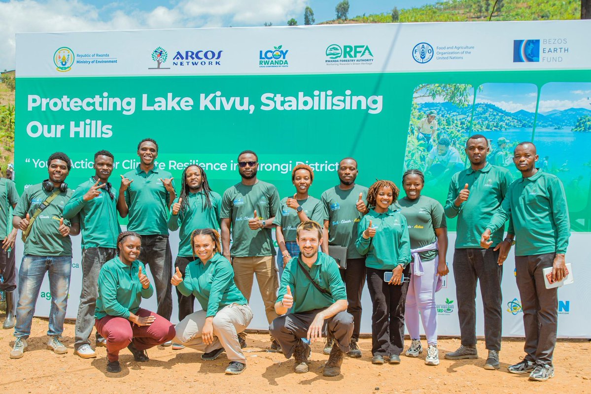 JoelOptimist1's tweet photo. 🌍 From Rusizi to Karongi, I was pleased to contribute to communications during the District Climate Advocacy Dialogues and tree planting activities.

Amplifying youth voices, documenting local solutions and connecting climate action with sustainable agriculture.

#LCOYRwanda2026 #YouthClimateAction