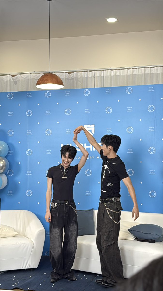 Hi_Shield's tweet photo. บทลงโทษหวานมากกกก 😍😍

#HISHIELD #ShieldEveryMoment #HISHIELDxAuAuSave #AuAuSave #อู่อู๋เซฟ https://t.co/78jyyb5oY6