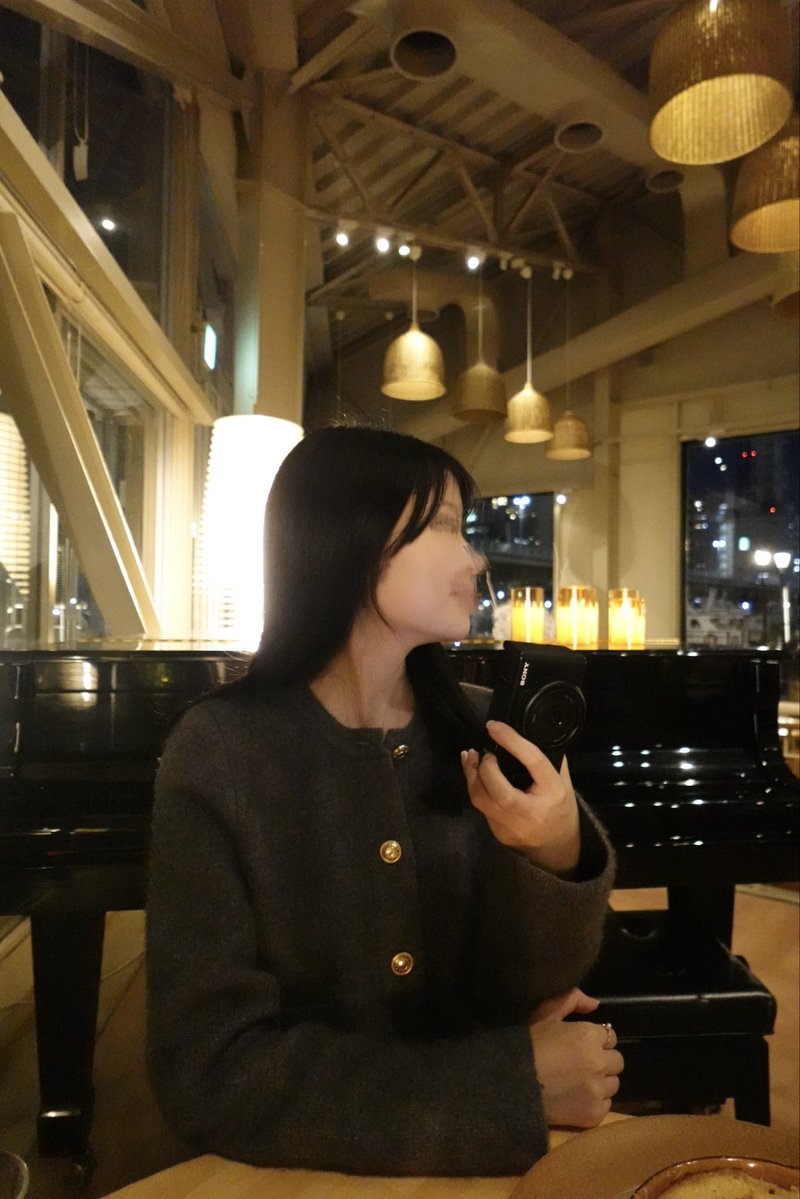 THsESeE's tweet photo. 神戸ハーバーランドにあるTOOTH TOOTHのお店が良すぎた、、🌙
沢山のキャンドルと海が見えるのがロマンチック🕯��✨ https://t.co/1g9vy5QrY2
